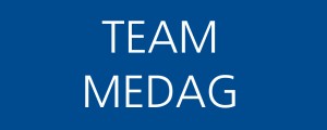 Auf blauem Hintergrund steht in weißer Schrift Team MEDAG.